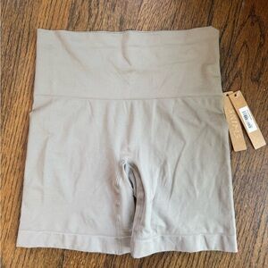 Skims Desert Biker Shorts